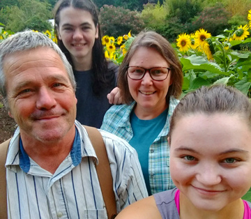 Nils, William, Kristen, and Shelby Sundquist